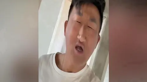 欧文雕像前深情告别科比侄女，缅怀挚爱之情